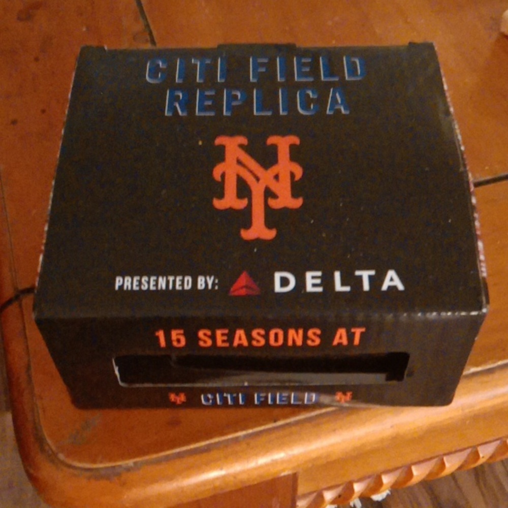 Mets citi field souvenir